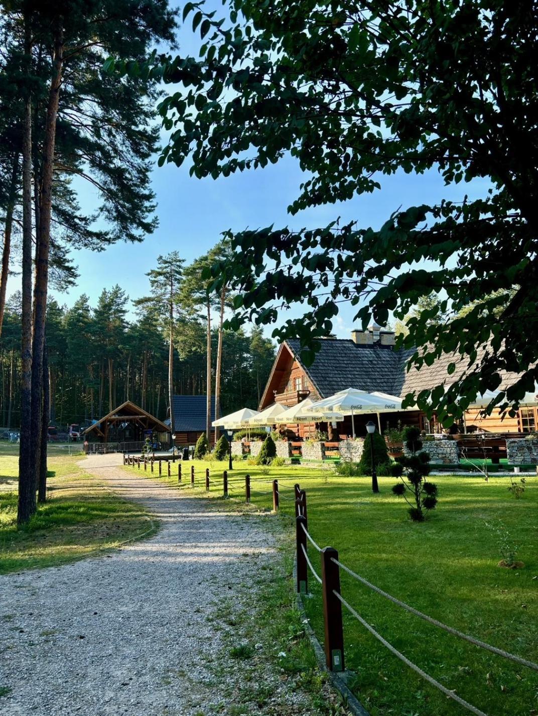 Hotel 365 Kielce Buitenkant foto