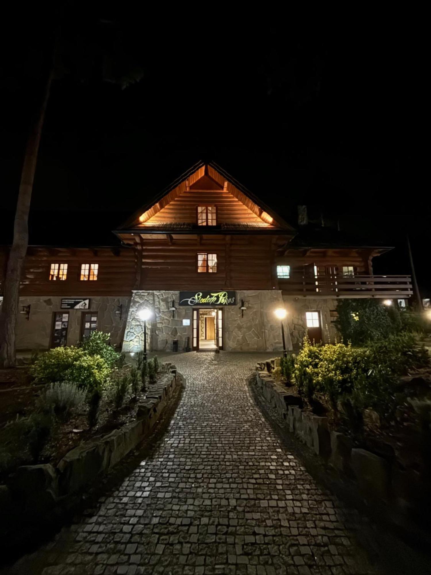 Hotel 365 Kielce Buitenkant foto