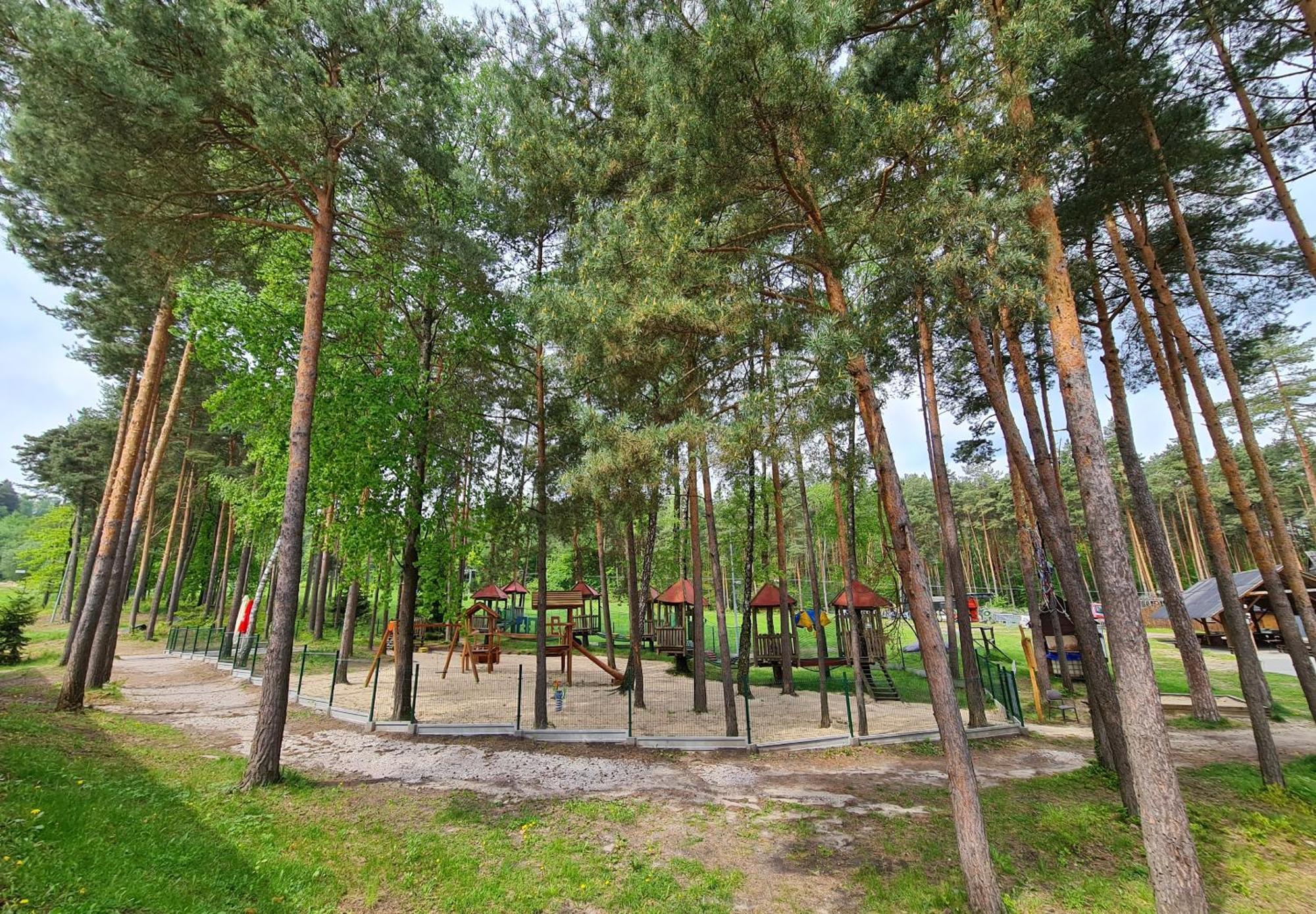 Hotel 365 Kielce Buitenkant foto